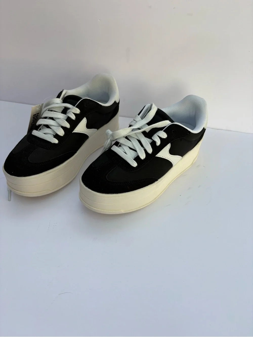 No Boundaries White Low-Top Sneaker